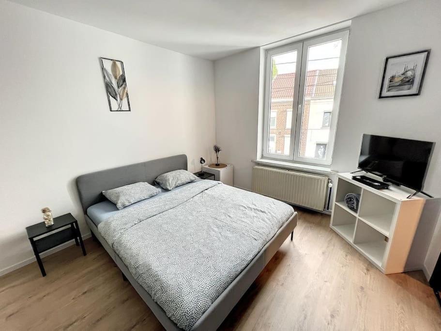 Station 173 D Bruxelles-Charleroi-Airport Apartment ภายนอก รูปภาพ